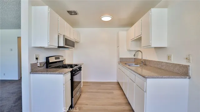 $2,100 | 1322 Randy Street, Upland, CA 91786