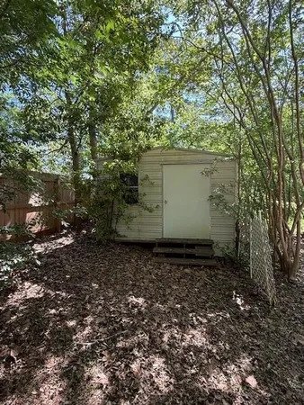 $2,000 | 2736 Vassar Road, Tallahassee, FL 32309