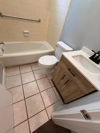 $2,000 | 2736 Vassar Road, Tallahassee, FL 32309