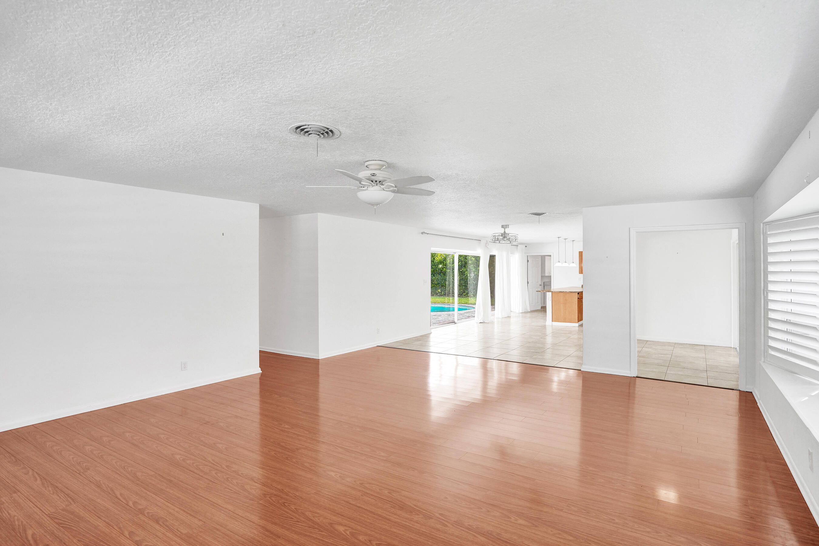 811 West Royal Palm Road Boca Raton, FL 33486 - Photo 12 of 34 DSC06773