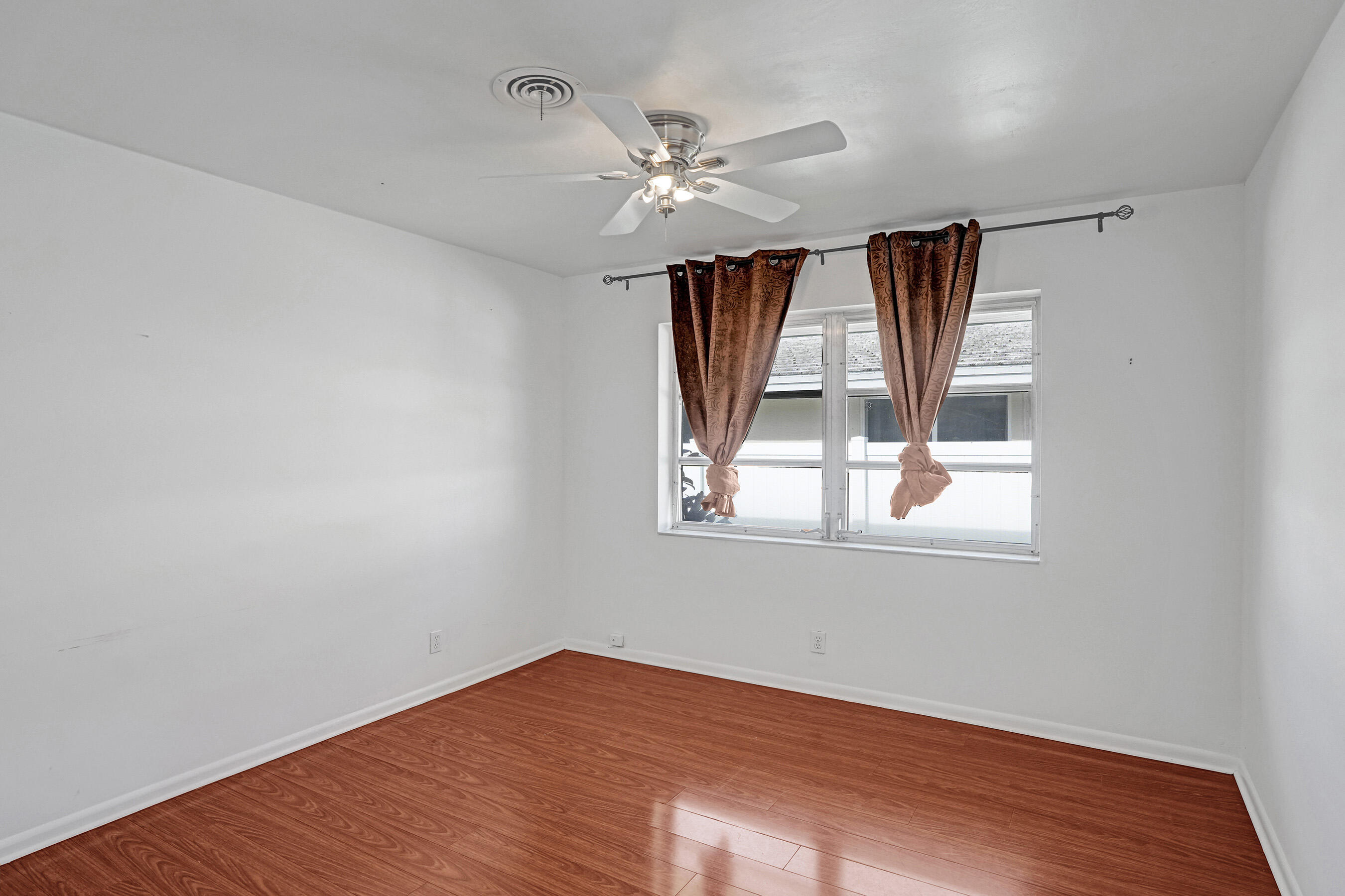 811 West Royal Palm Road Boca Raton, FL 33486 - Photo 15 of 34 DSC06788