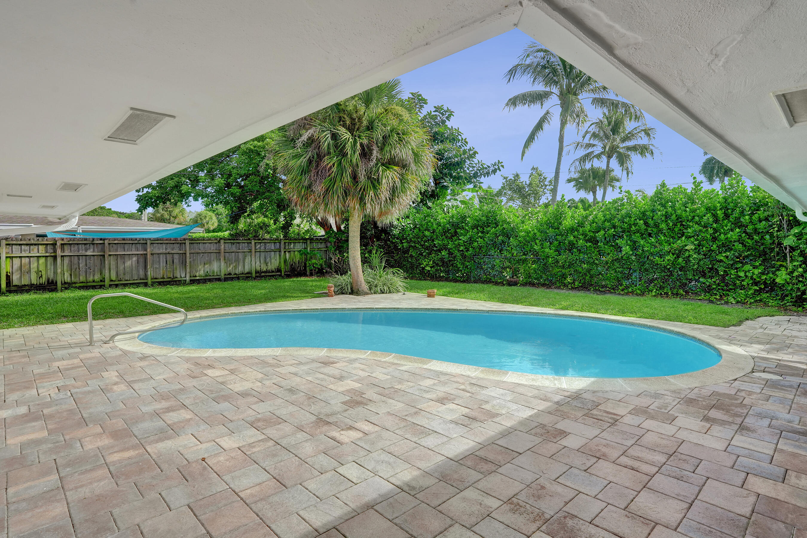 811 West Royal Palm Road Boca Raton, FL 33486 - Photo 30 of 34 DSC06836