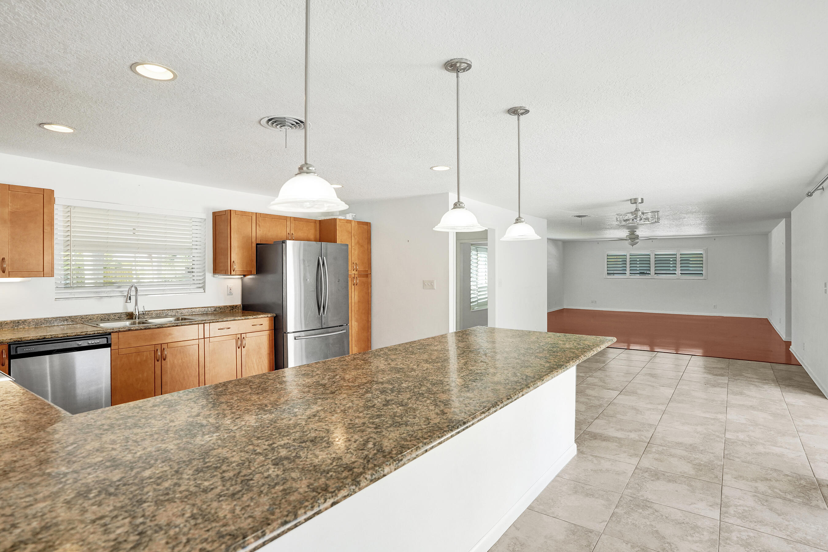 811 West Royal Palm Road Boca Raton, FL 33486 - Photo 9 of 34 DSC06761