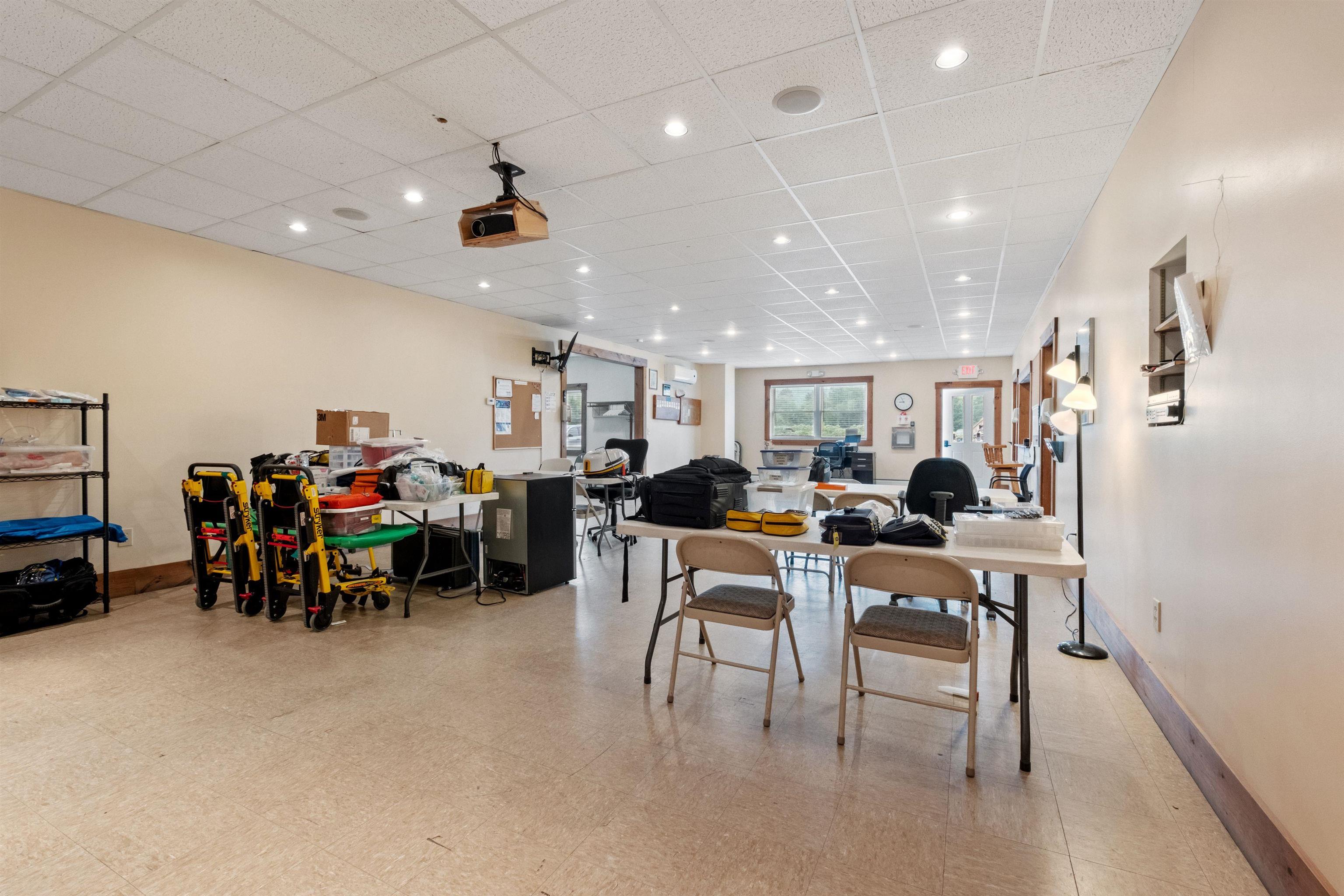 446 Highway 25 Warren, NH 03279 - Photo 11 of 60