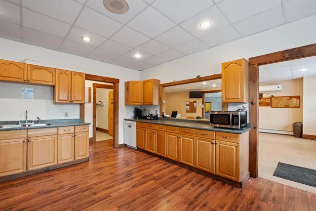 $475,000 | 446 Highway 25, Warren, NH 03279