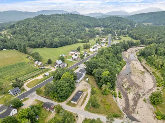 $475,000 | 446 Highway 25, Warren, NH 03279