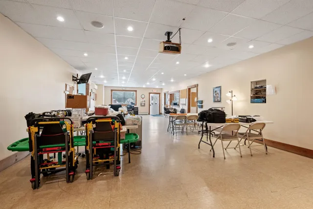 $475,000 | 446 Highway 25, Warren, NH 03279