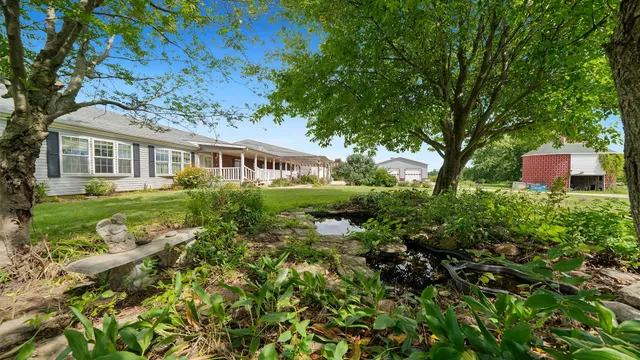 $489,000 | 298 Highway 2, Dixon, IL 61021