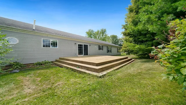 $489,000 | 298 Highway 2, Dixon, IL 61021