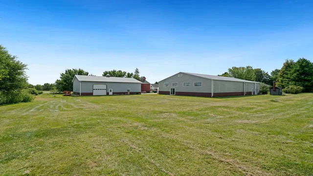 $489,000 | 298 Highway 2, Dixon, IL 61021