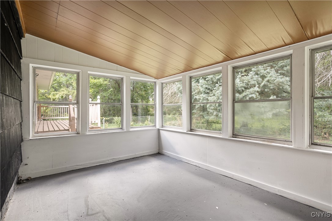 8583 Green Lakes Road Manlius, NY 13037 - Photo 23 of 30