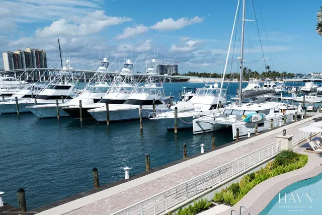 $1,250,000 | 176-184 Lake Drive, Unit 4102, Palm Beach Shores, FL 33404