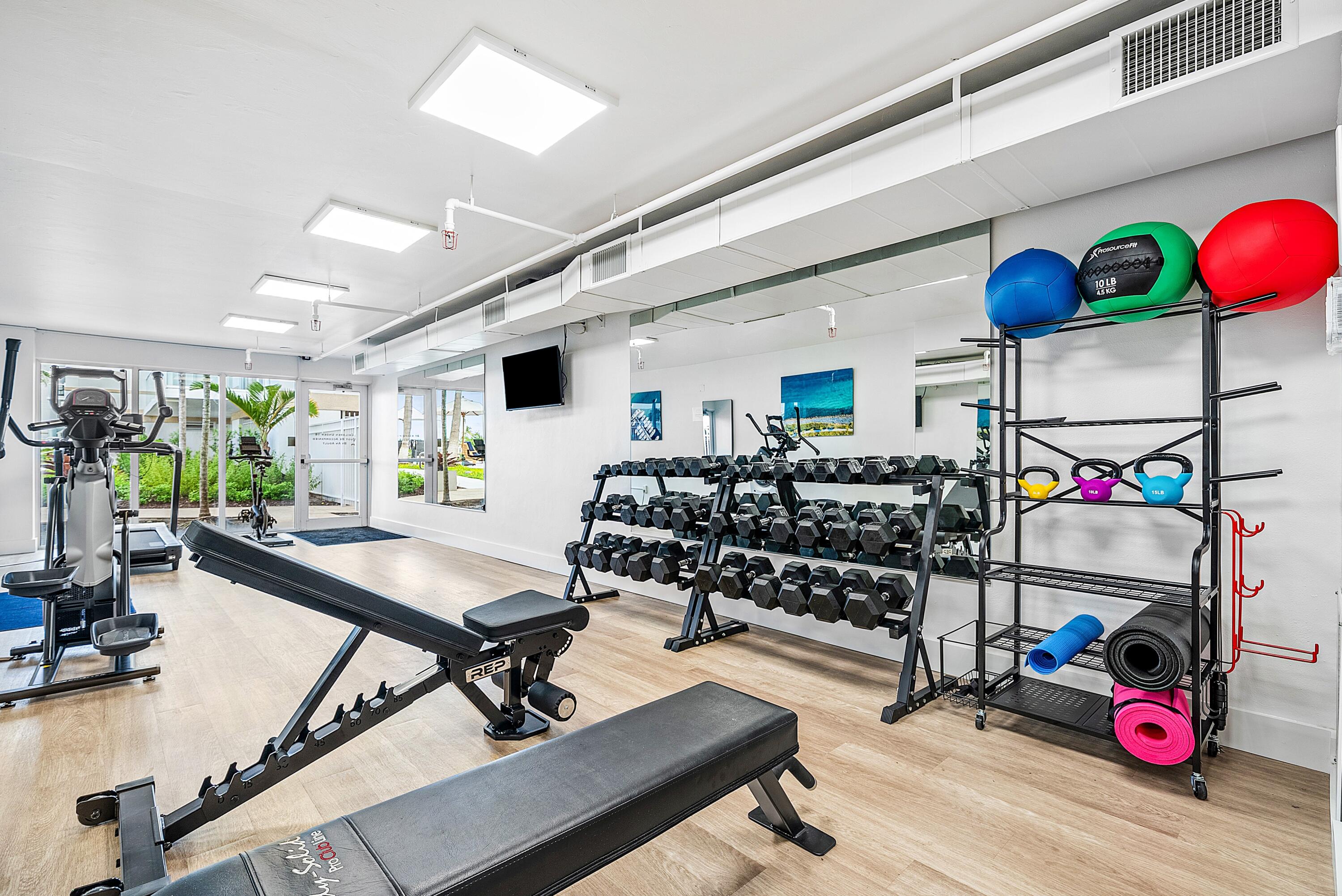 176-184 Lake Drive, Unit 4102 Palm Beach Shores, FL 33404 - Photo 16 of 26 Havn New Gym