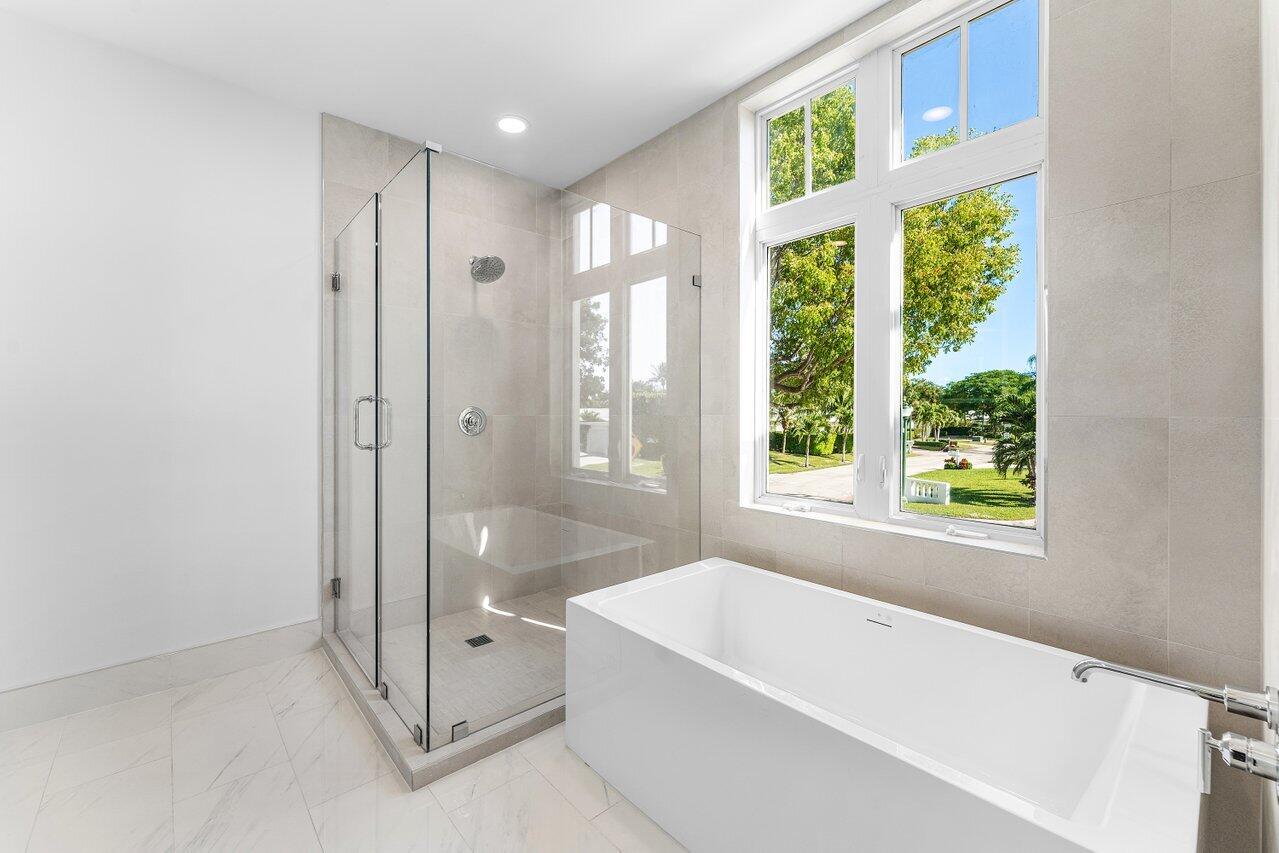 176-184 Lake Drive, Unit 4102 Palm Beach Shores, FL 33404 - Photo 9 of 26 024-184LakeDrive-4102-PalmBeachShores-FL