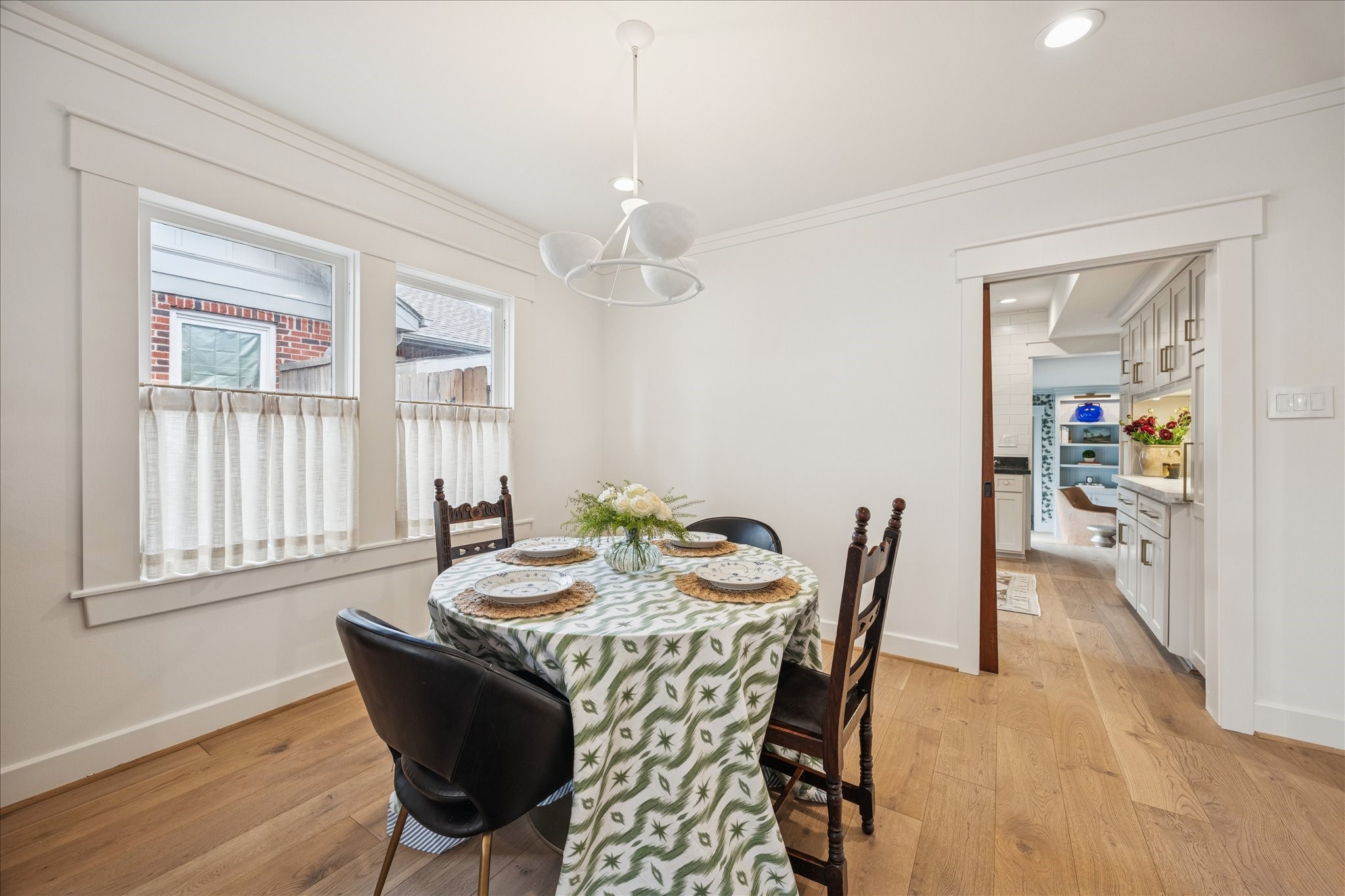 823 Sledge Street Houston, TX 77009 - Photo 5 of 24