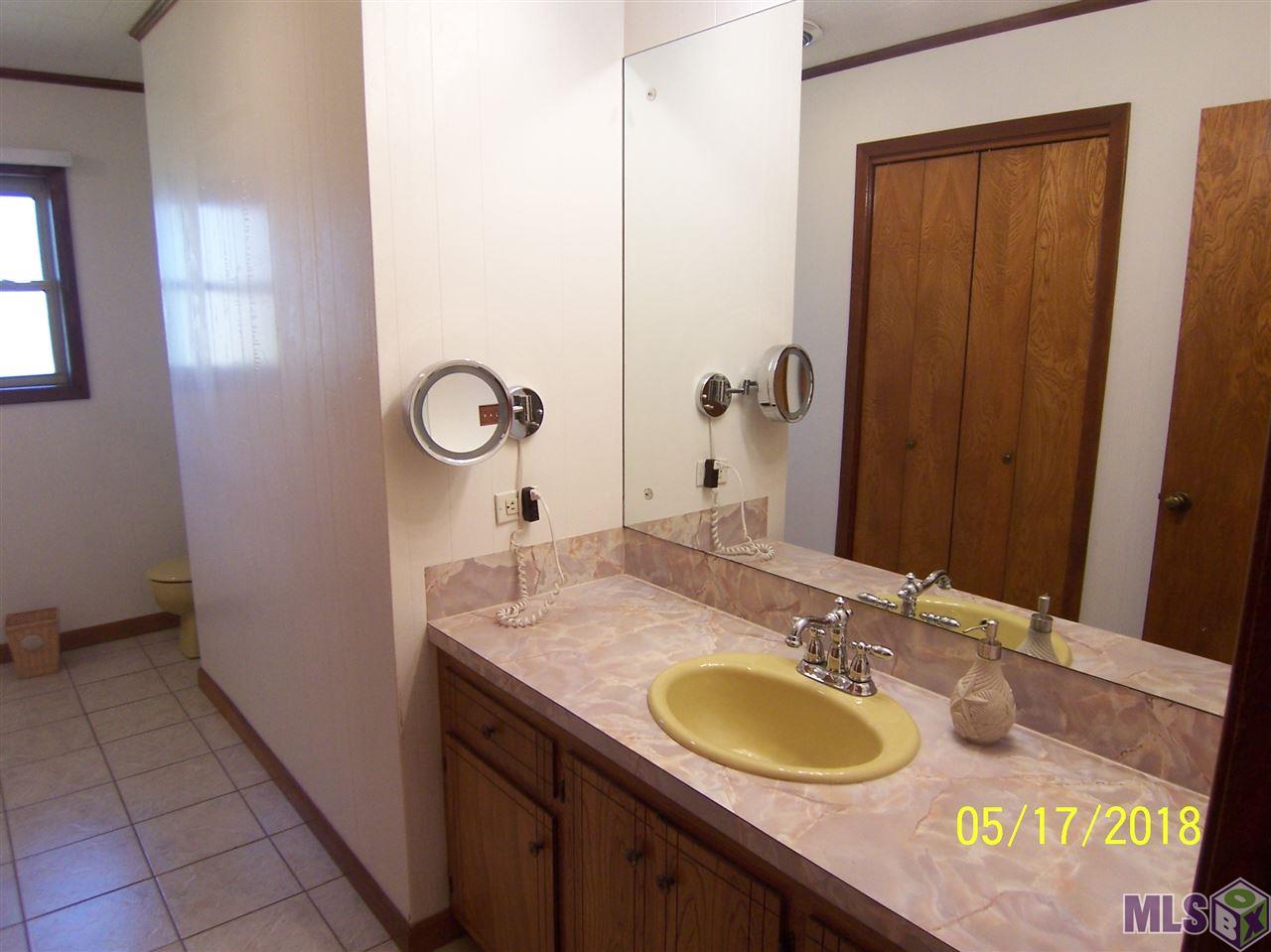 320 4 Point Drive Raceland, LA 70394 - Photo 13 of 24