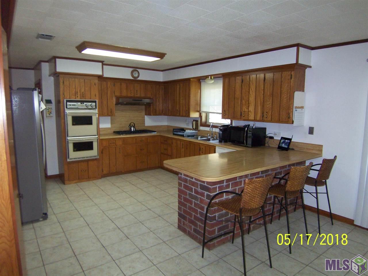 320 4 Point Drive Raceland, LA 70394 - Photo 4 of 24
