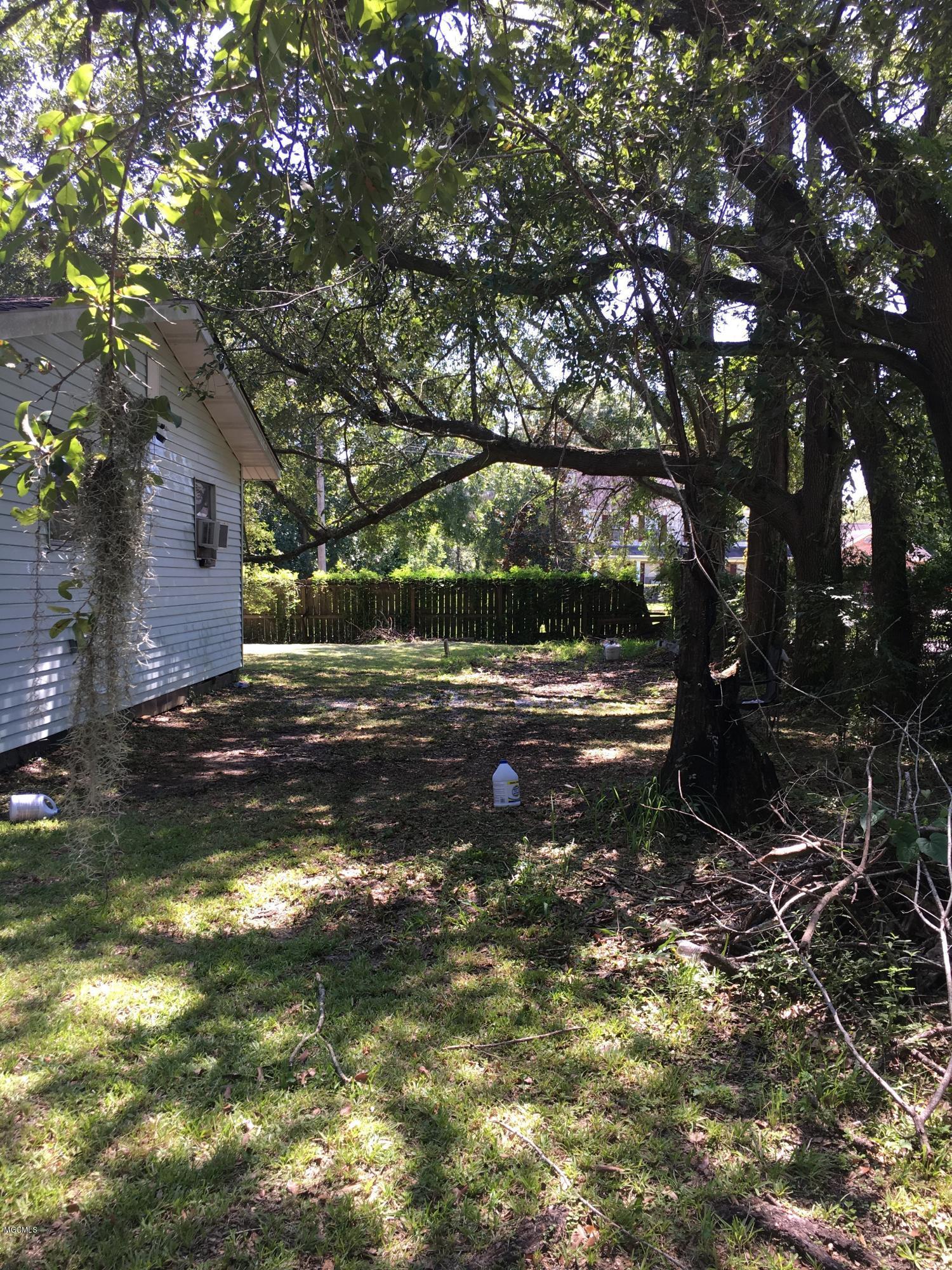 4239 Walter Street Moss Point, MS 39563 - Photo 13 of 16 IMG_1767 (1)