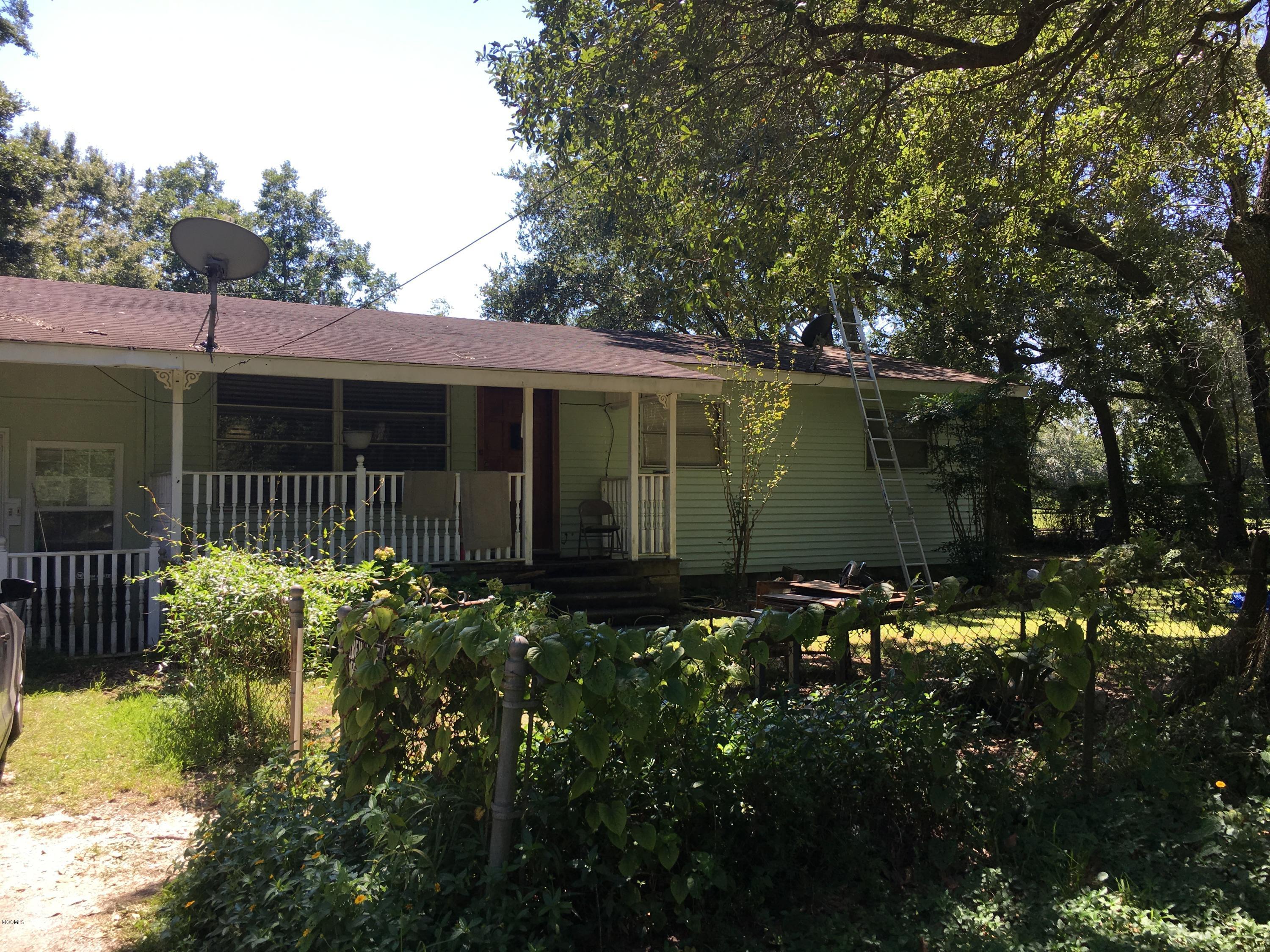 4239 Walter Street Moss Point, MS 39563 - Photo 16 of 16 IMG_1768 (1)