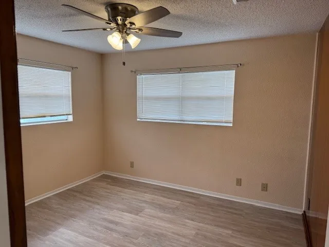 $2,000 | 60 Tarpon Street, Bayou Vista, TX 77563