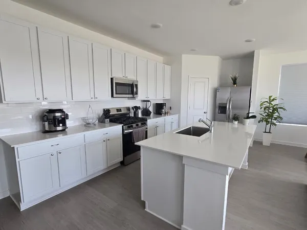 $2,500 | 3061 Avenida Sonoma Drive, Katy, TX 77493