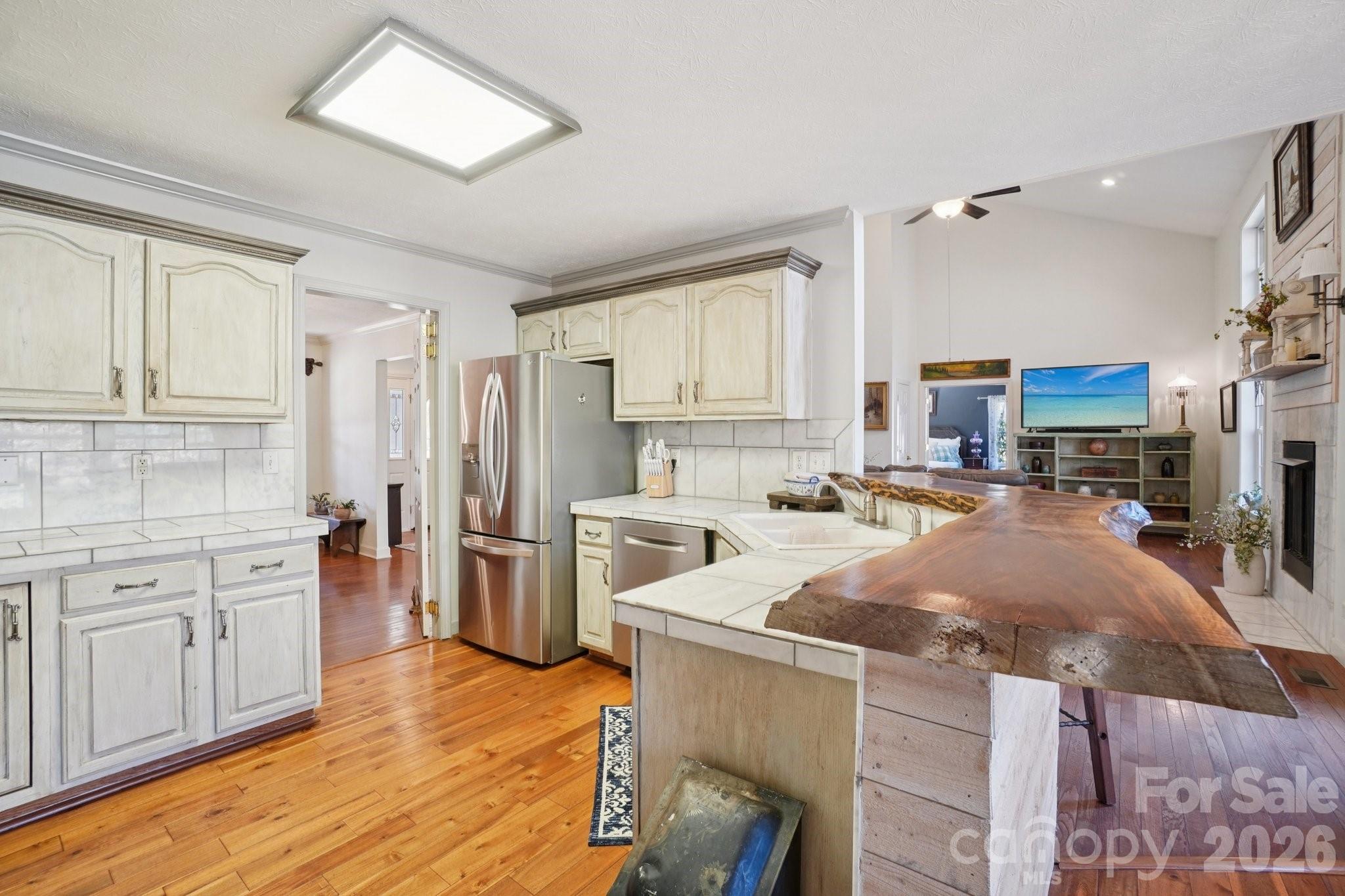 4005 Little River Road Hendersonville, NC 28739 - Photo 16 of 48