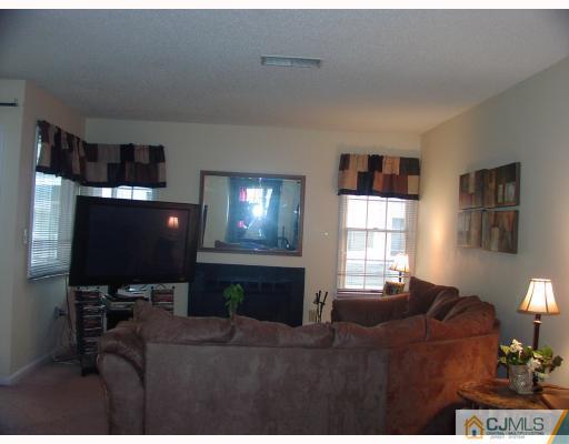 521 Edpas Road New Brunswick, NJ 08901 - Photo 8 of 8 Gallery Image 8