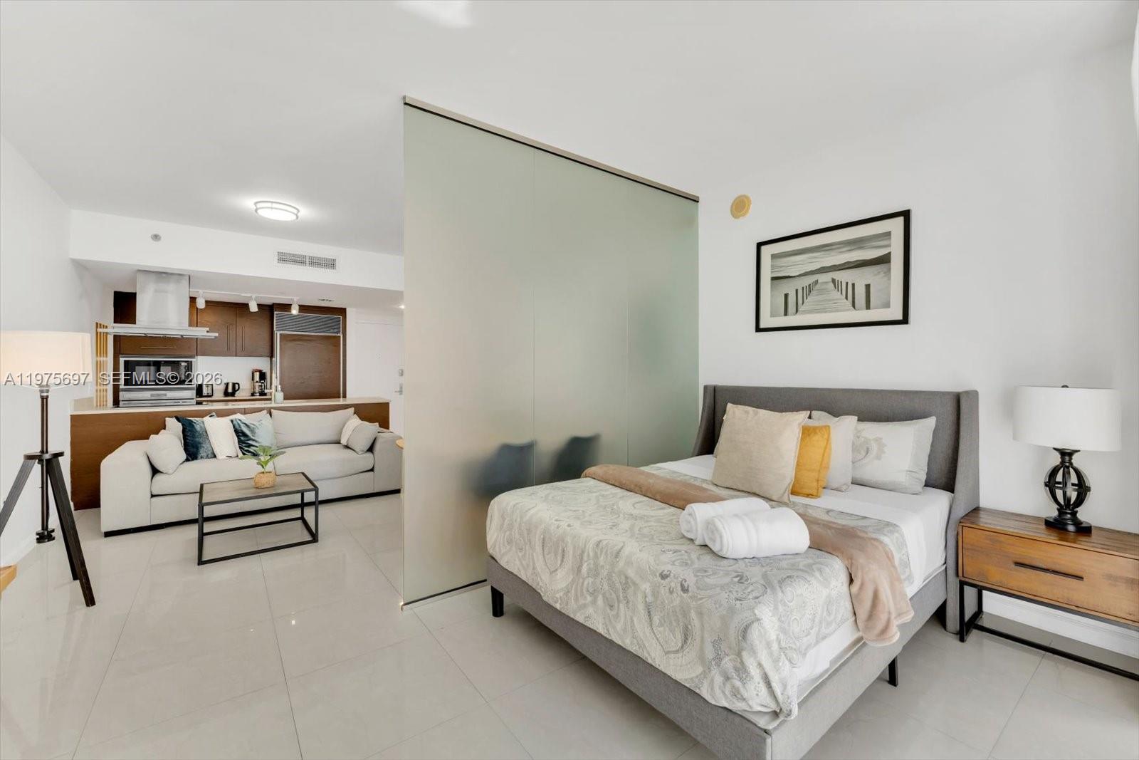 485 Brickell Avenue, Unit 1807 Miami, FL 33131 - Photo 13 of 26