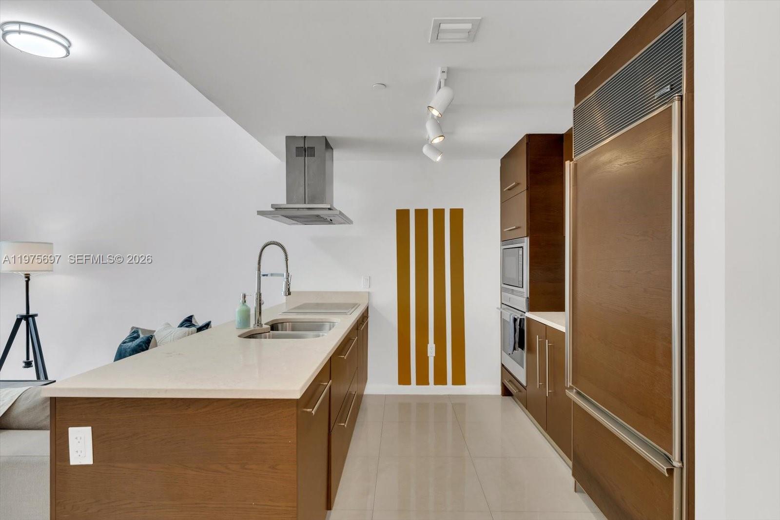 485 Brickell Avenue, Unit 1807 Miami, FL 33131 - Photo 9 of 26