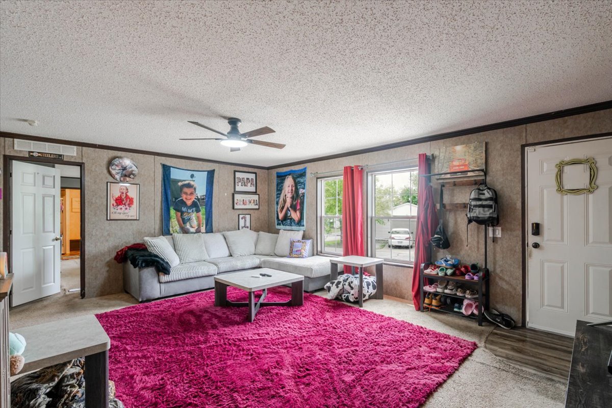 861 4th Street Normal, IL 61761 - Photo 6 of 37