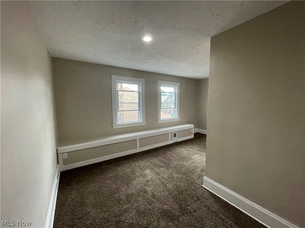 1843 Farmington Road Cleveland, OH 44112 - Photo 40 of 48