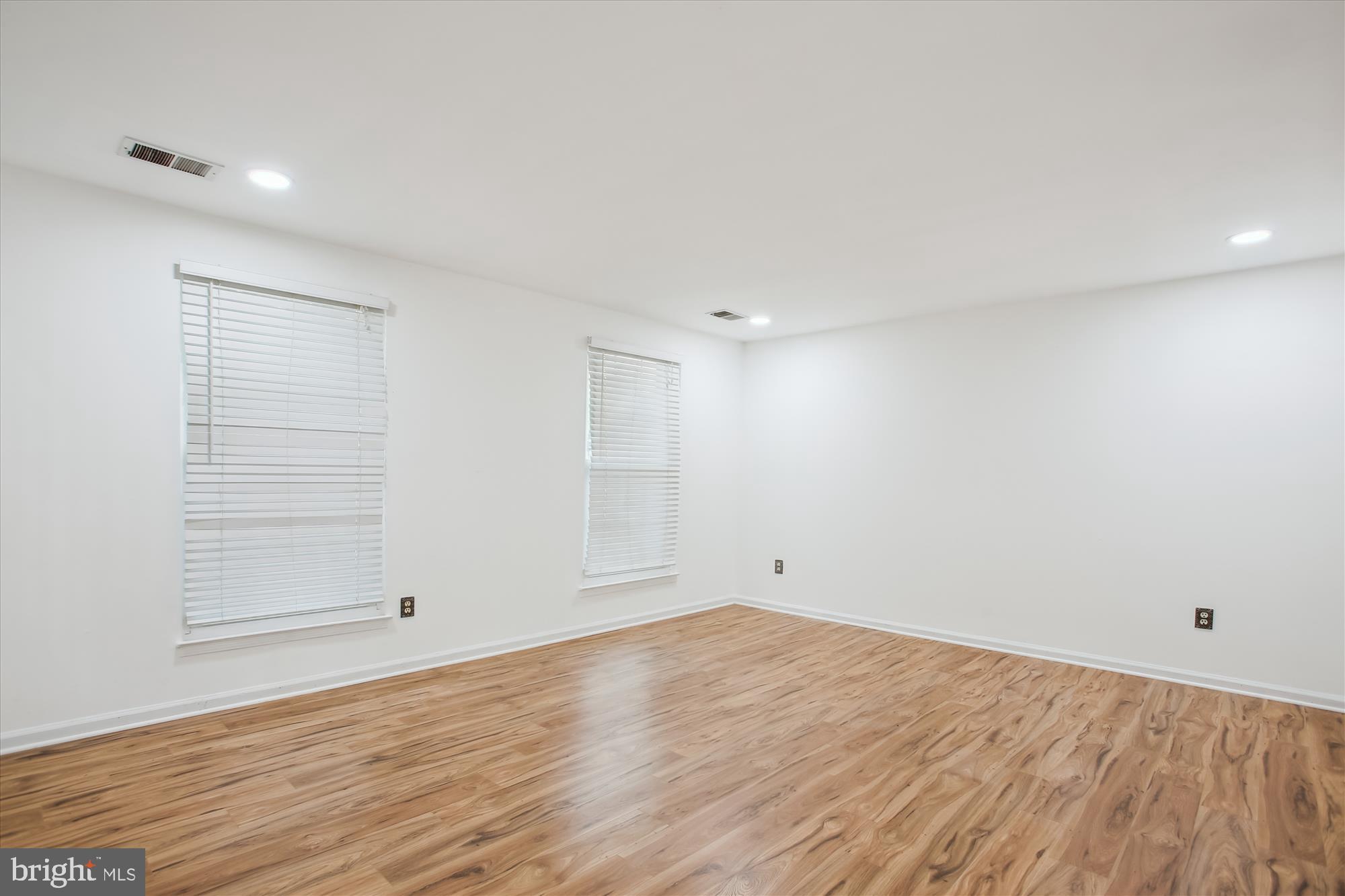 7660 Fallswood Way Lorton, VA 22079 - Photo 14 of 20