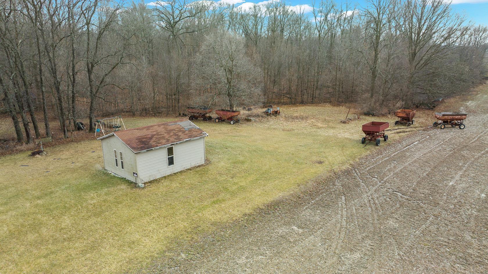 8038 East Baseline Road Avilla, IN 46710 - Photo 15 of 21