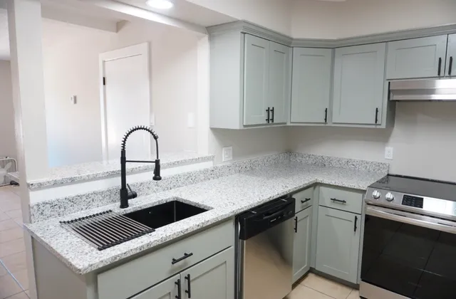 $1,300 | 218 South Pruett Street, Unit 218, Baytown, TX 77520