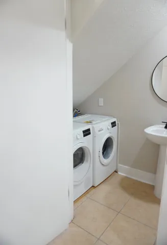 $1,300 | 218 South Pruett Street, Unit 218, Baytown, TX 77520