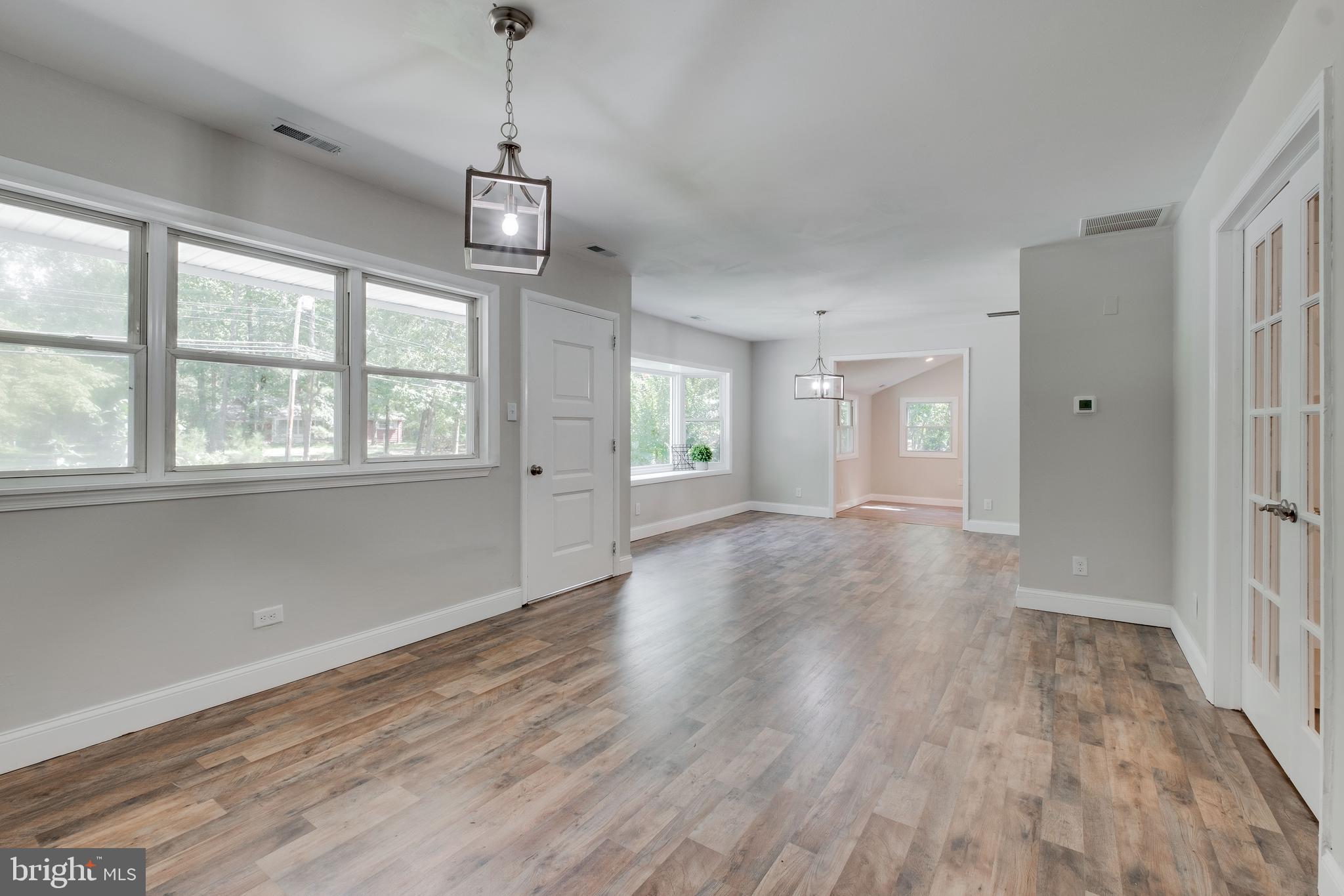 268 Hopewell Road Medford, NJ 08055 - Photo 6 of 44 Front Living Room/Dining Room