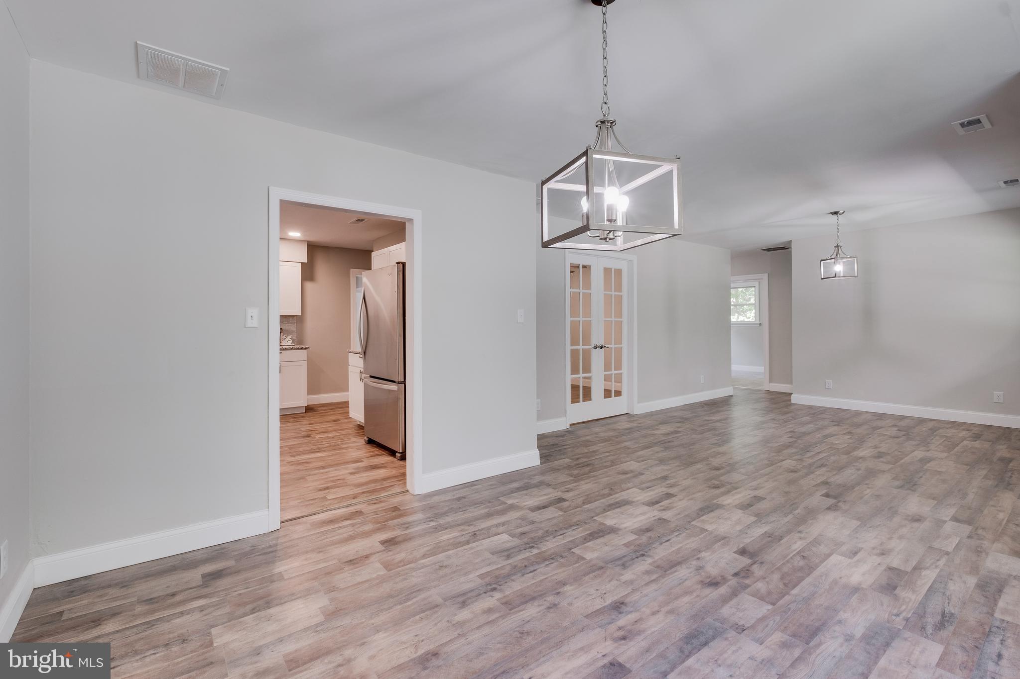 268 Hopewell Road Medford, NJ 08055 - Photo 8 of 44 Dining Space into Kitchen