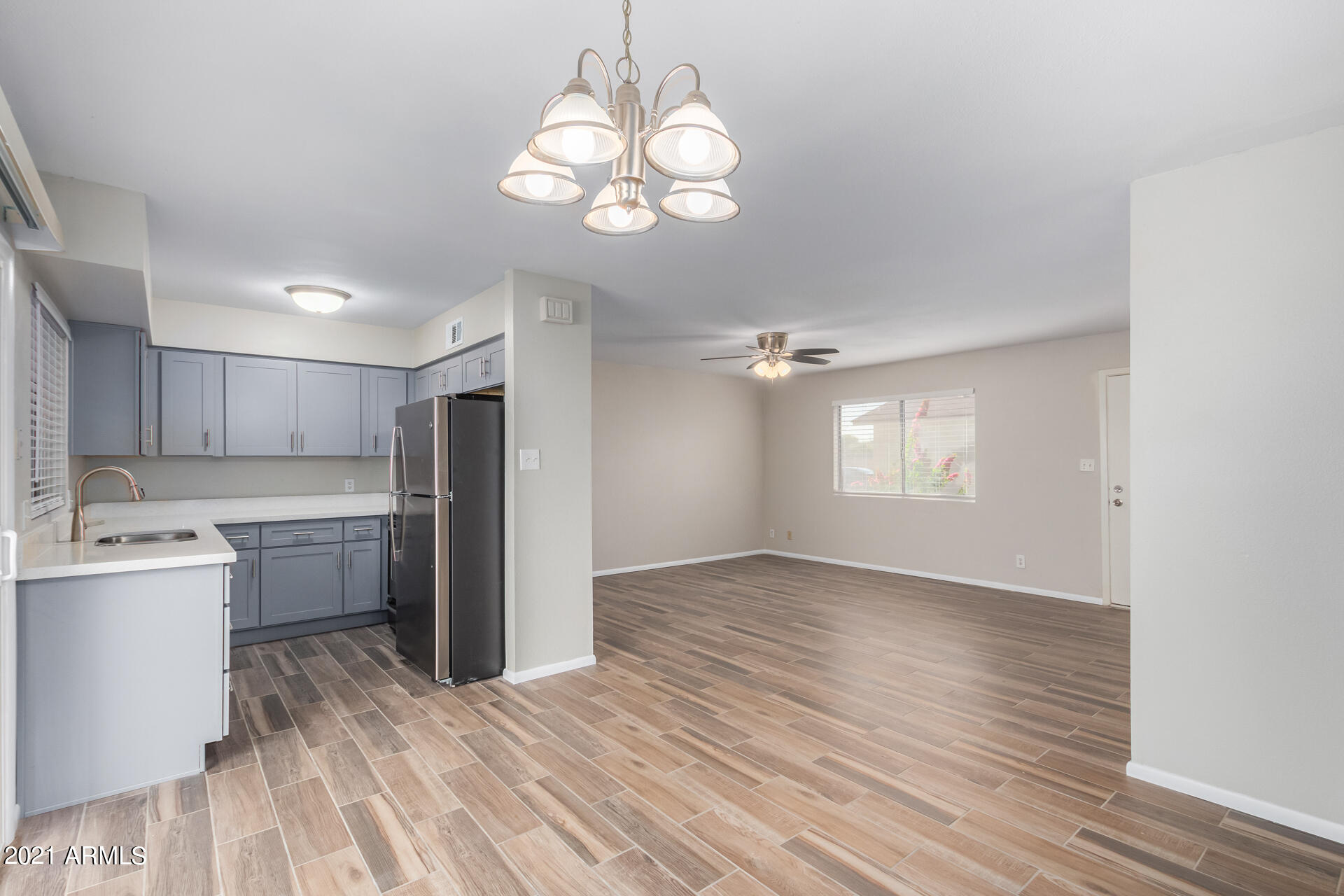 2612 East Lemon Street Tempe, AZ 85288 - Photo 9 of 24 0011-11 - lemon