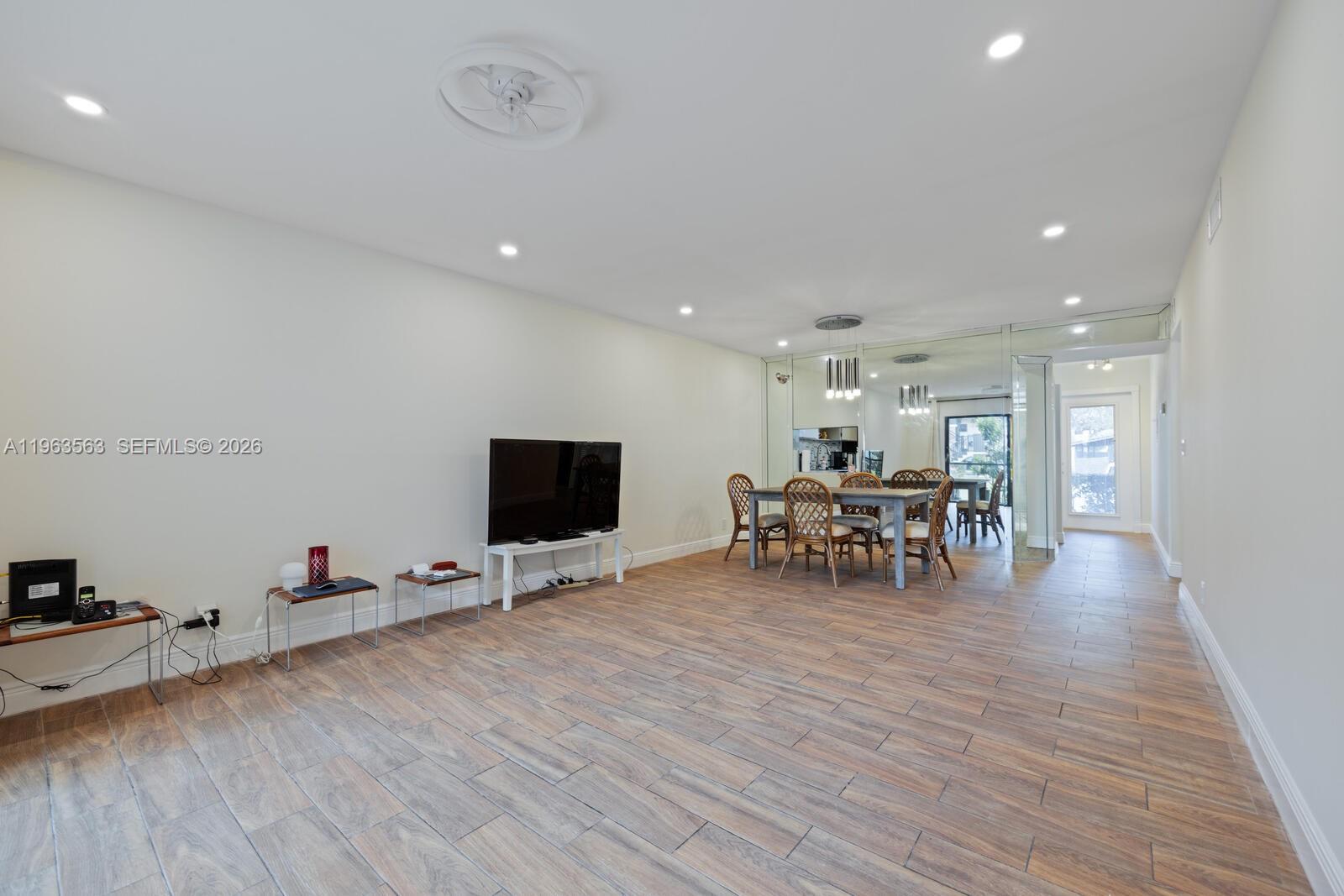 200 Gate Road, Unit 102 Hollywood, FL 33024 - Photo 6 of 18