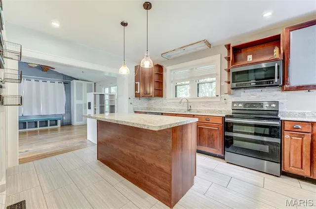 $314,900 | 1723 McCready Avenue, St. Louis, MO 63117