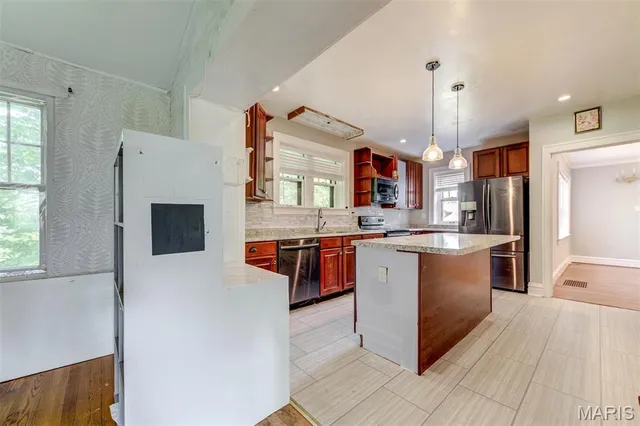 $314,900 | 1723 McCready Avenue, St. Louis, MO 63117