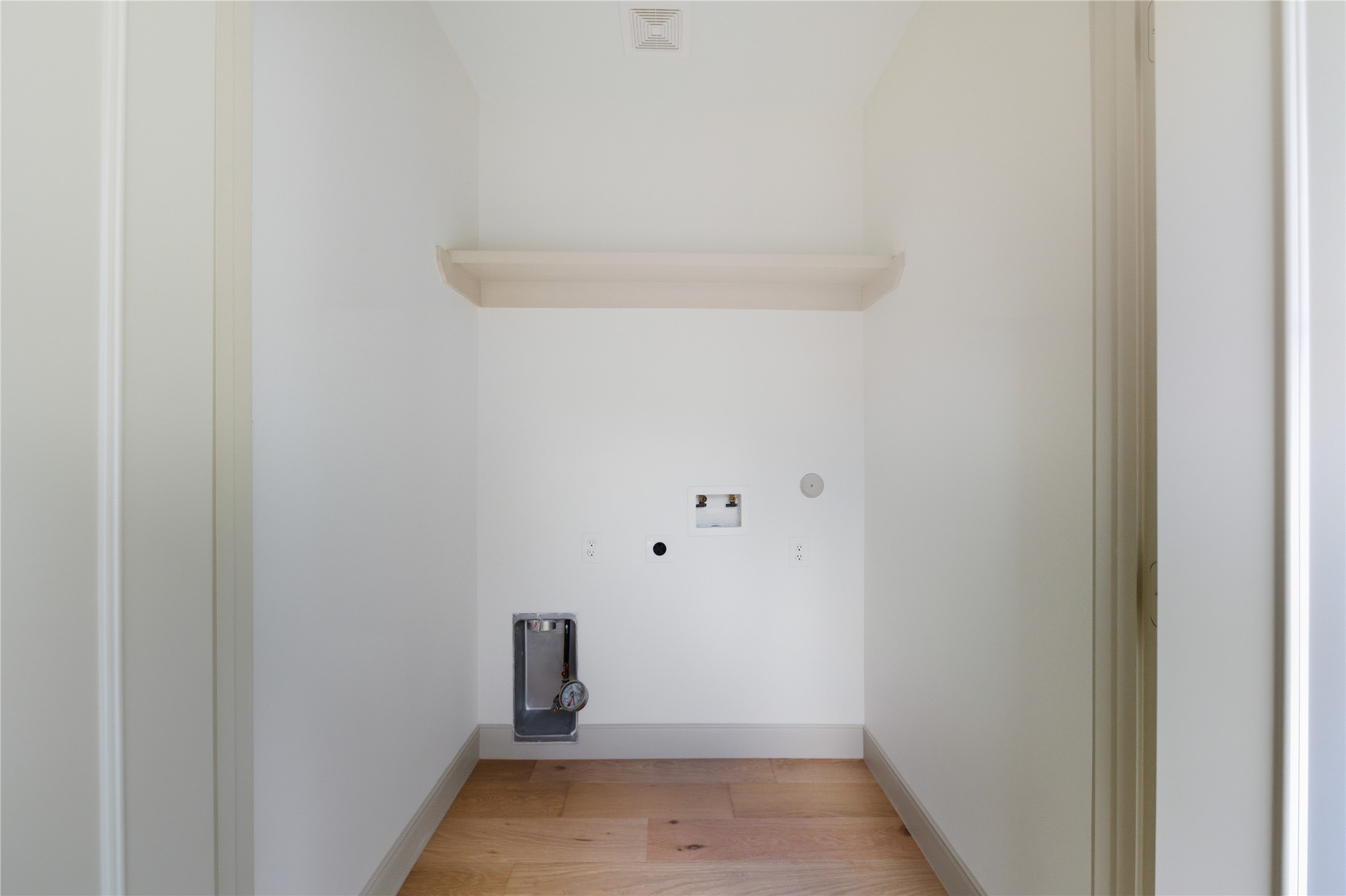 1202 Aurora Street Houston, TX 77009 - Photo 25 of 37 a view of small space