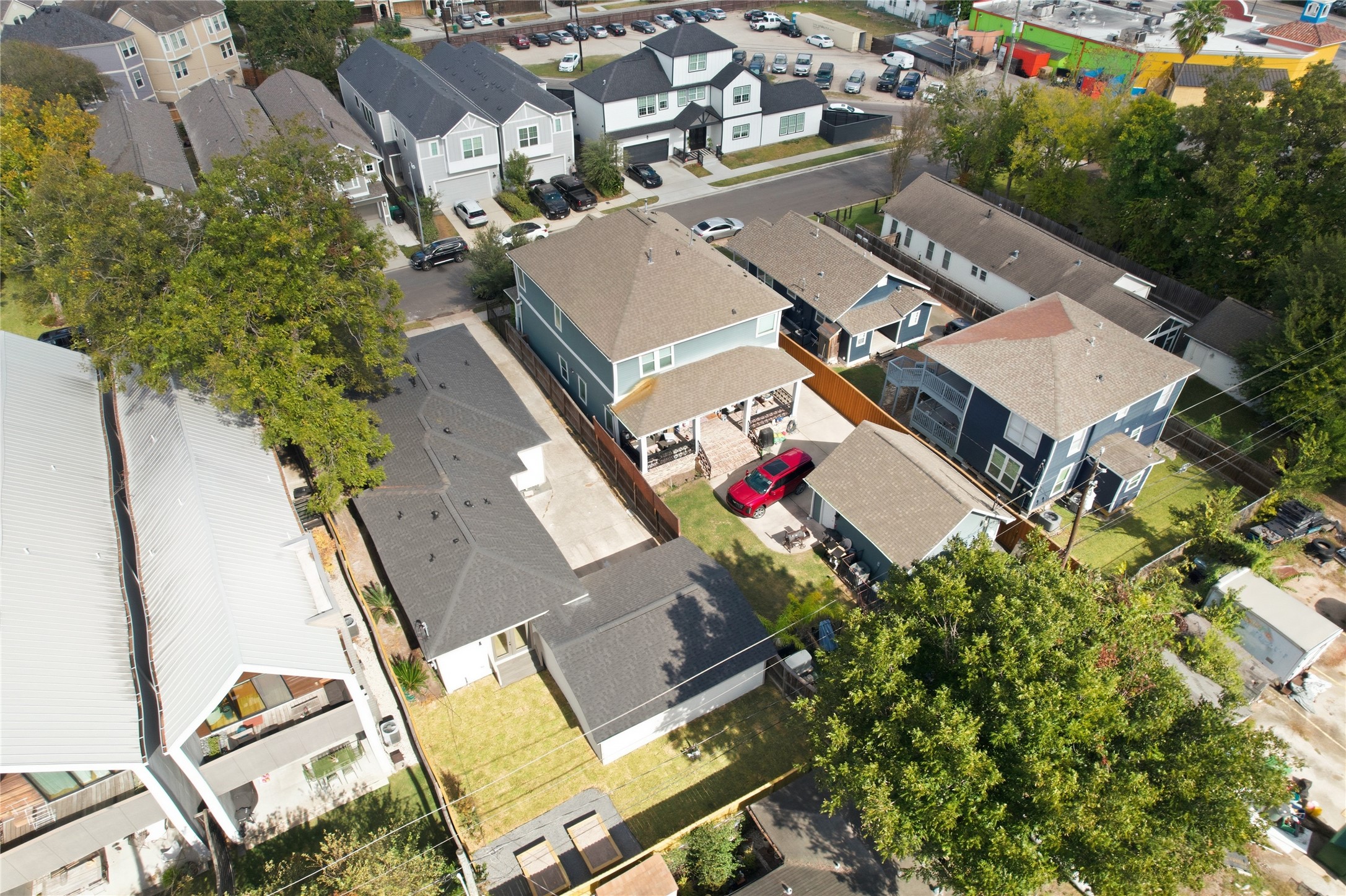 1202 Aurora Street Houston, TX 77009 - Photo 7 of 37 an aerial view of residential house with an outdoor space