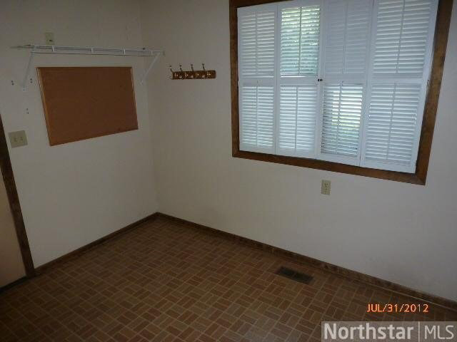 2830 Westridge Road Minnetonka, MN 55305 - Photo 8 of 18 Gallery Image 8
