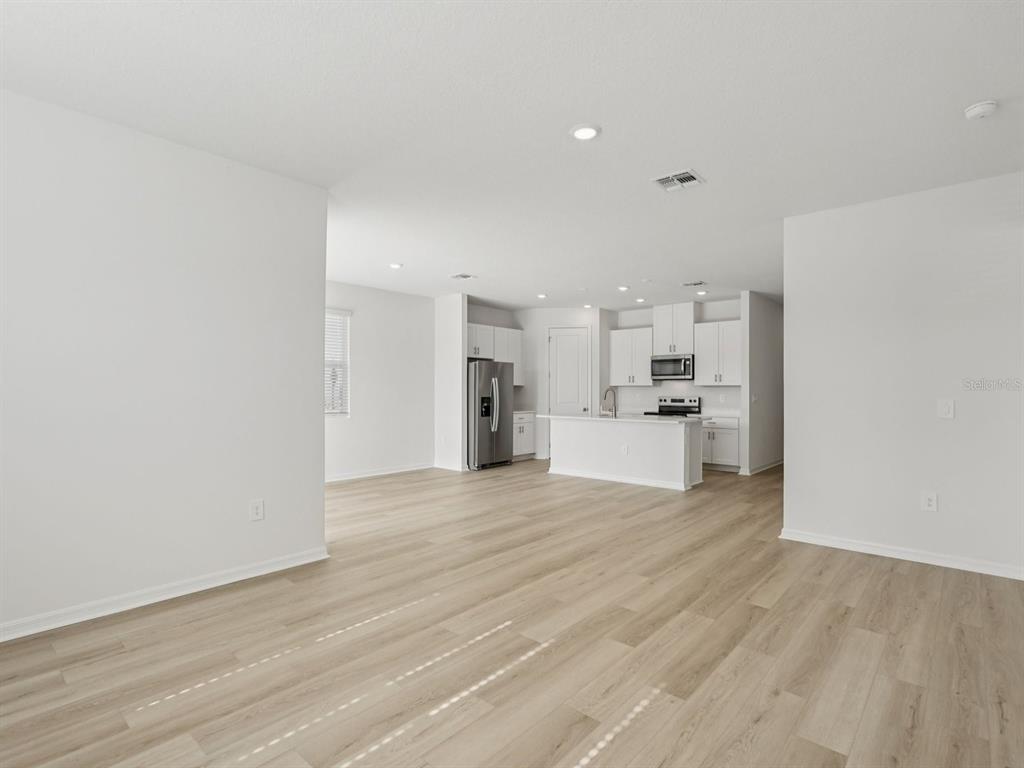 13306 Shellmore Avenue Palmetto, FL 34221 - Photo 8 of 34