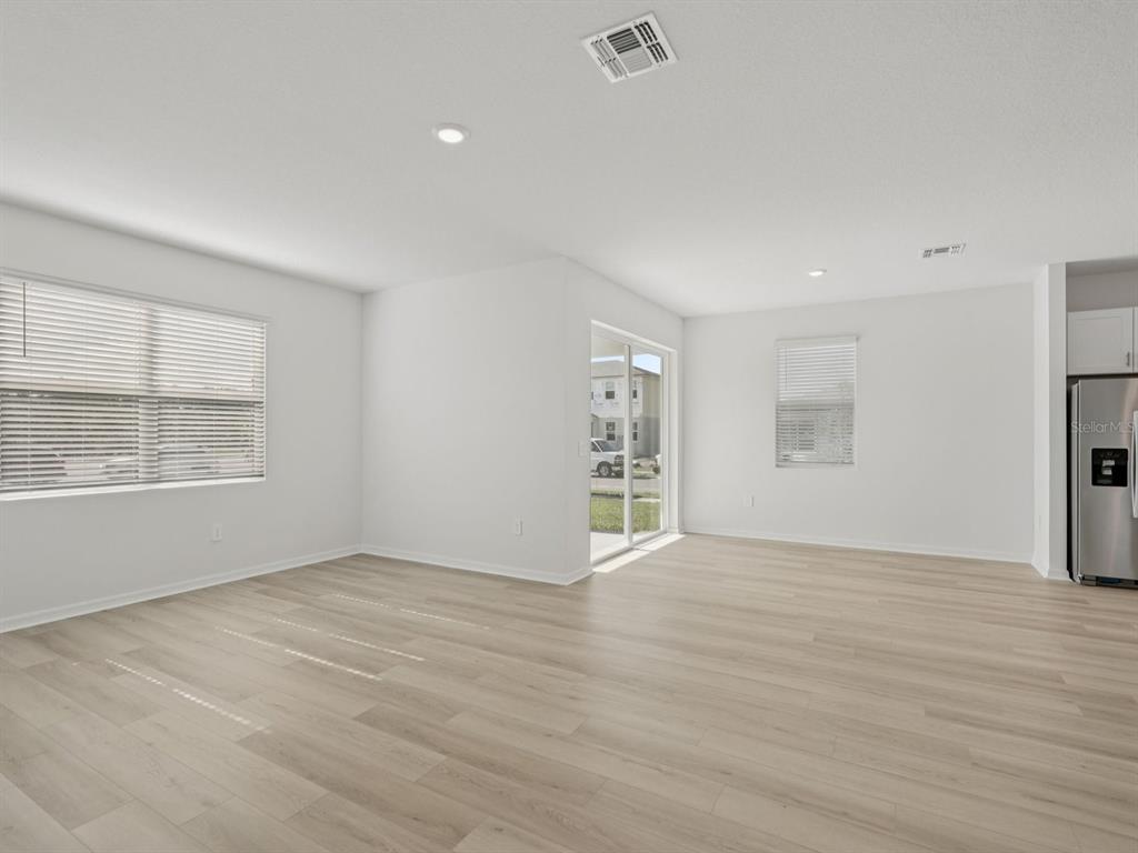 13306 Shellmore Avenue Palmetto, FL 34221 - Photo 9 of 34