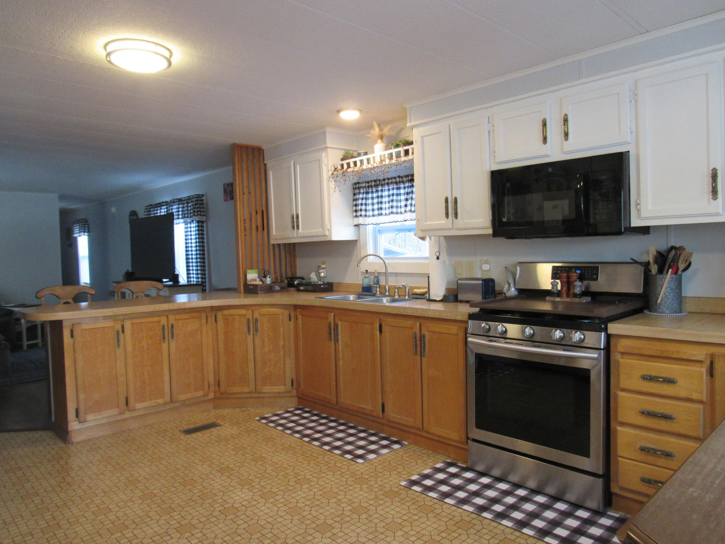 14 Pleasant Hill Road Limerick, ME 04048 - Photo 7 of 20 4-IMG_8596