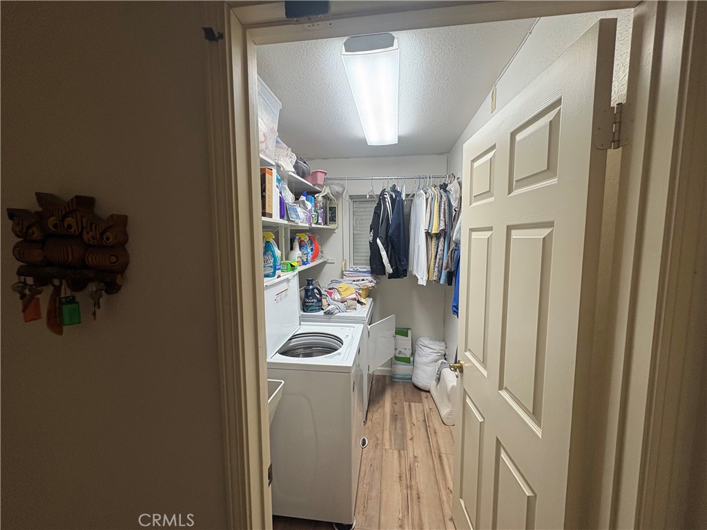 40135 Festival Road Murrieta, CA 92562 - Photo 22 of 35 a view of a closet area