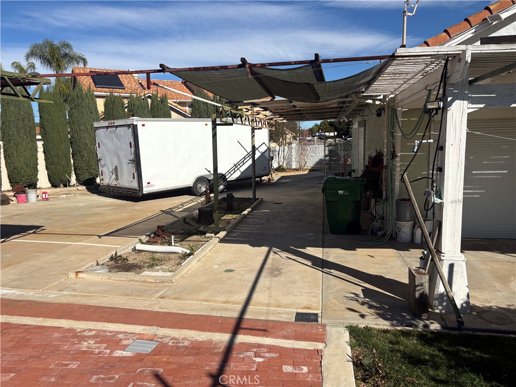 40135 Festival Road Murrieta, CA 92562 - Photo 34 of 35 a view of a patio
