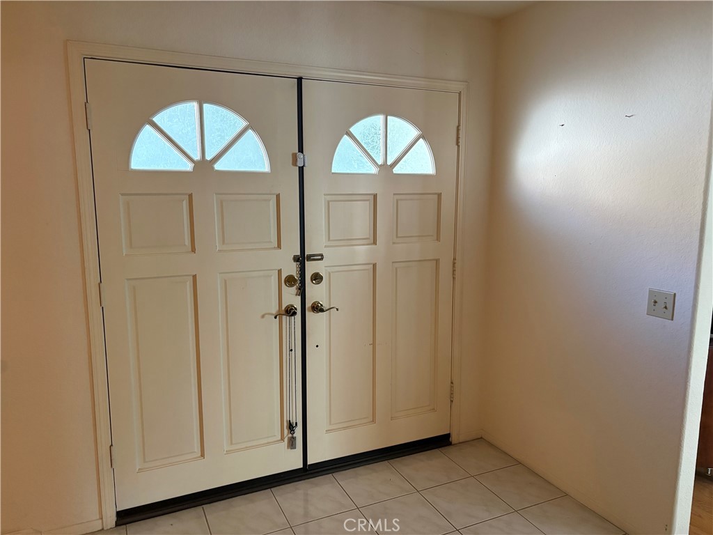 40135 Festival Road Murrieta, CA 92562 - Photo 6 of 35 a view of room with a vanity and a window